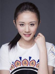 刘希娅(曹琦 饰)