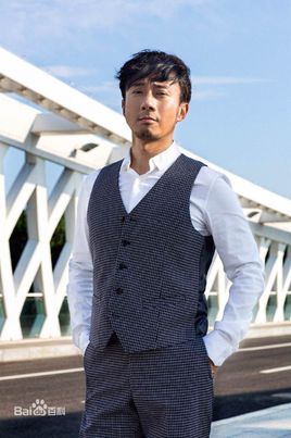 赵立新